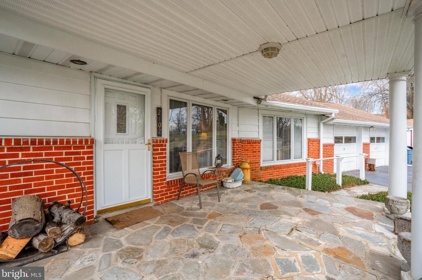 2102 Euclid Ave, Boothwyn, PA 19061-3315