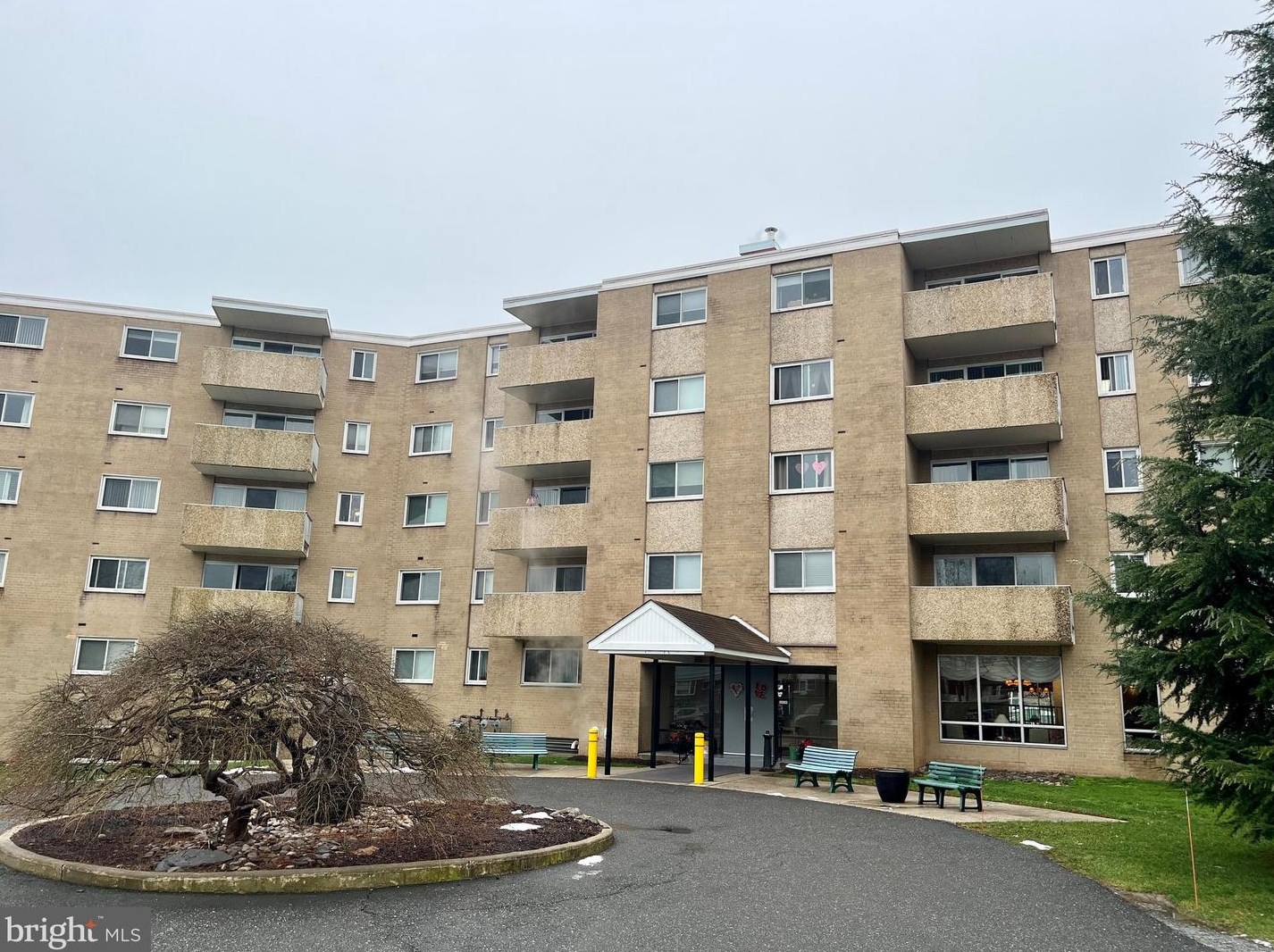 801 Chester Rd, Swarthmore PA  19081-2728 exterior