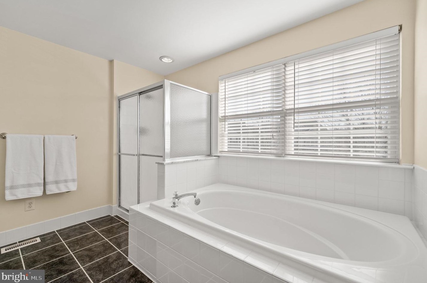 133 Portsmouth Cir, Glen Mills PA  19342-2603 exterior