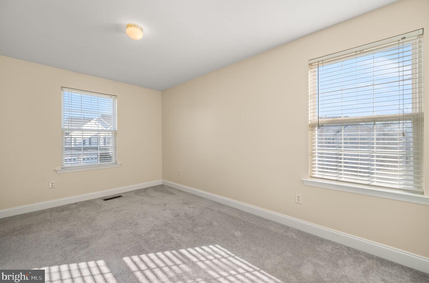 133 Portsmouth Cir, Glen Mills PA  19342-2603 exterior
