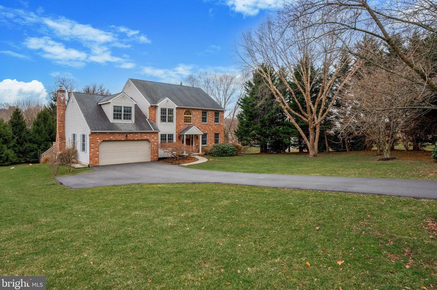 5 Columbus Ave, Newtown Square, PA 19073