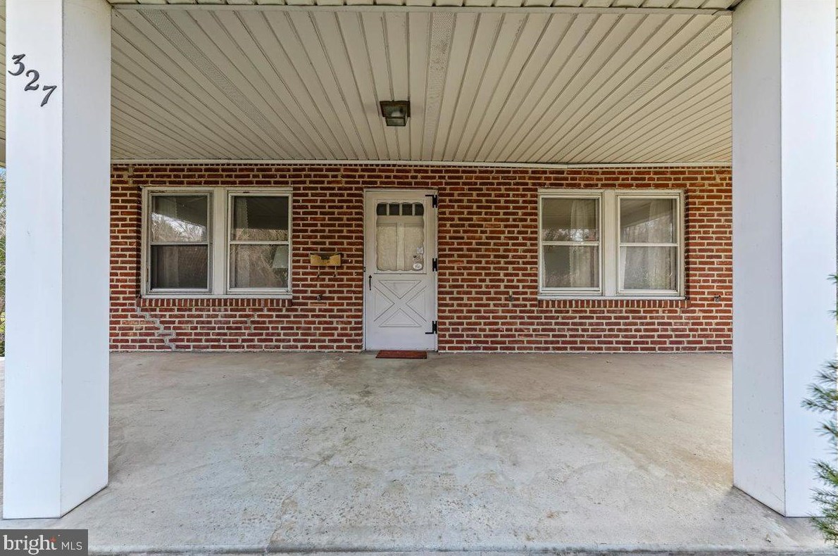327 N Rolling Rd, Media, PA 19064