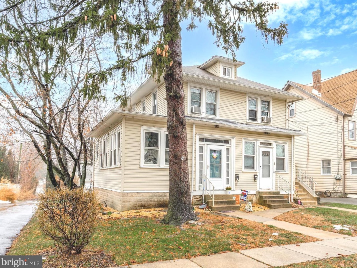 912 9th Ave, Prospect Park, PA 19076