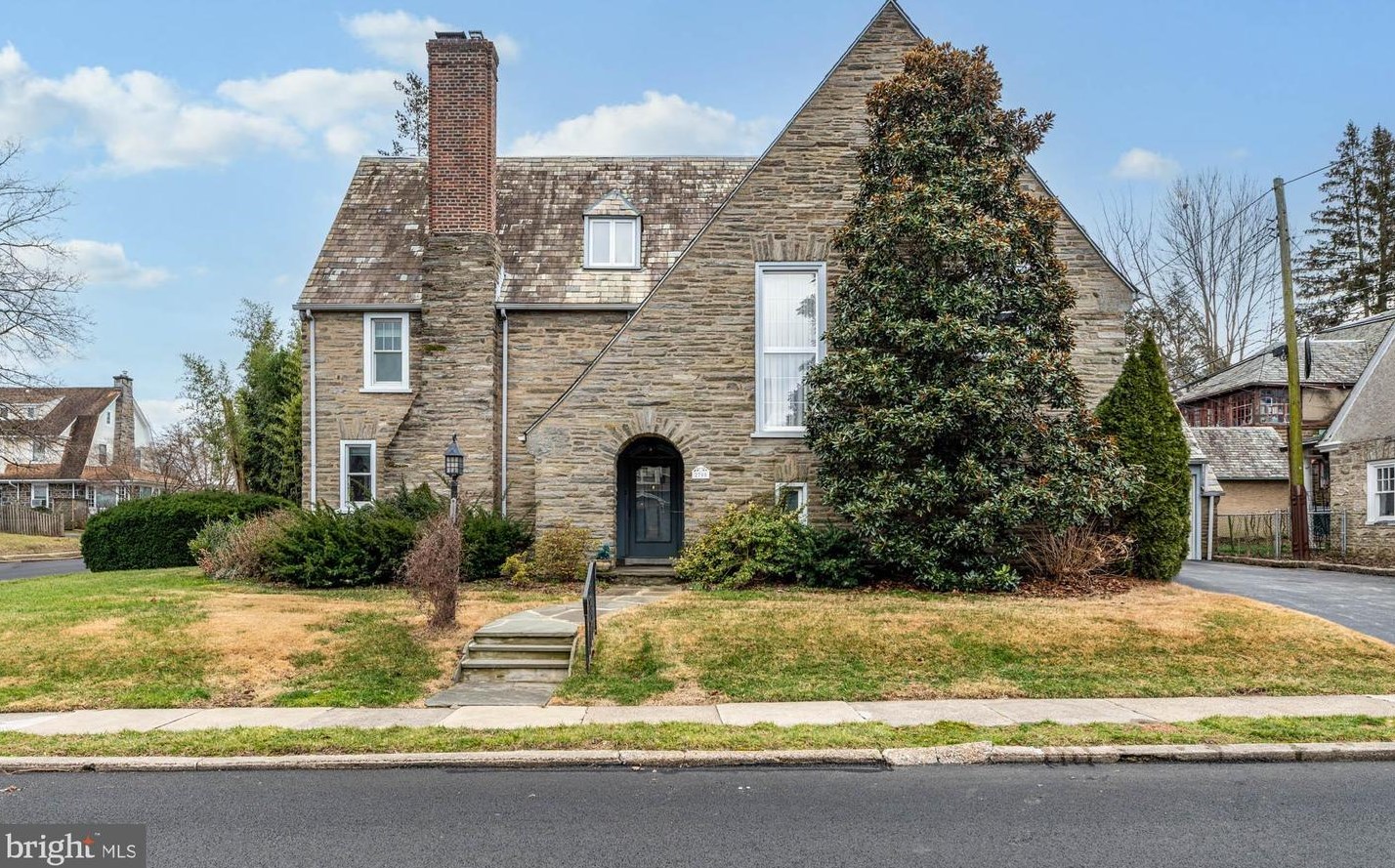 2700 Huey Ave, Oakview, PA 19026