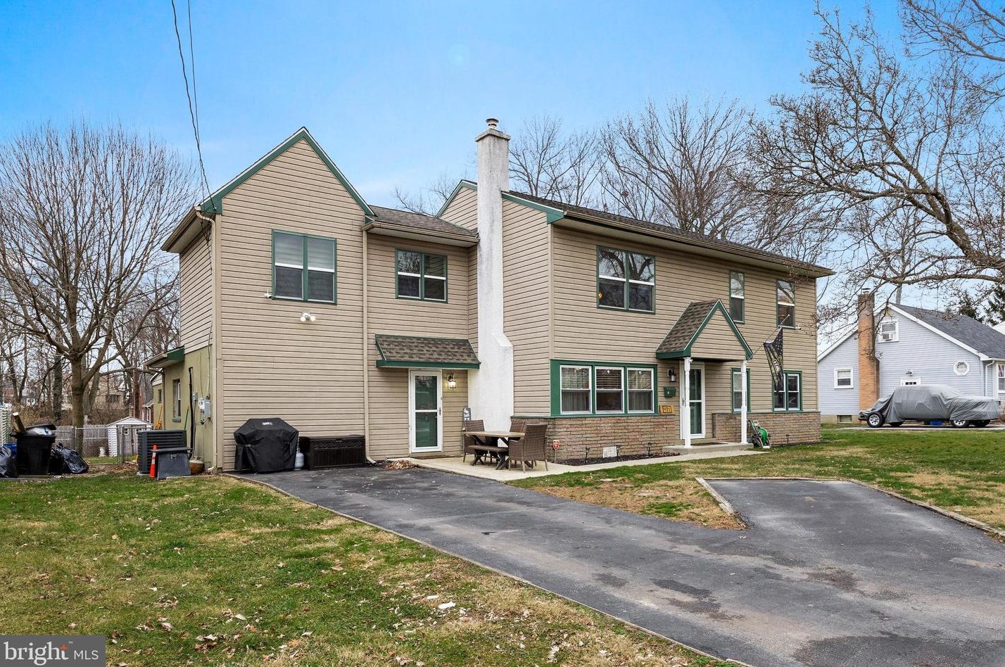 421 Lawnton Terrace, Holmes, PA 19043
