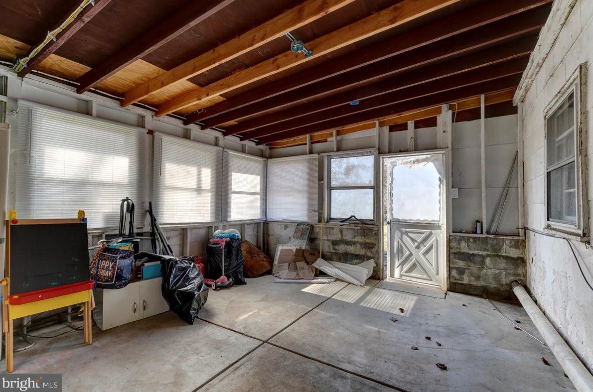 701 Patton Ave, Chester PA  19015-2632 exterior