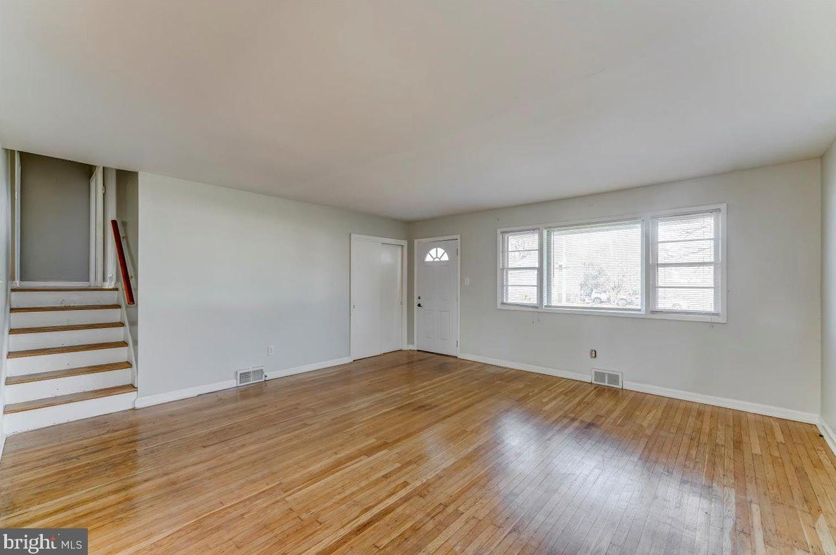 701 Patton Ave, Chester PA  19015-2632 exterior