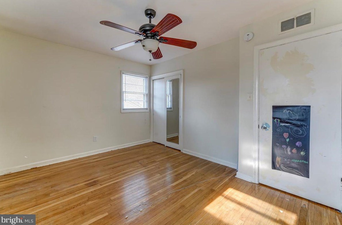 701 Patton Ave, Chester PA  19015-2632 exterior