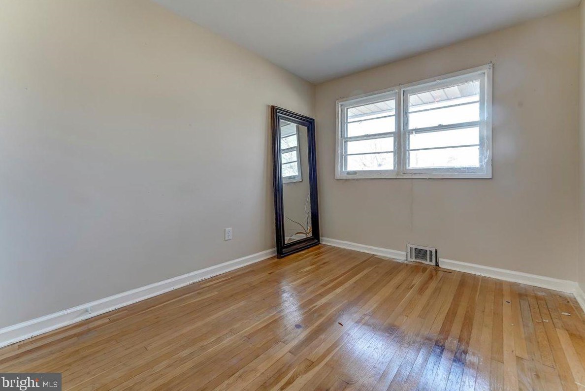 701 Patton Ave, Chester PA  19015-2632 exterior