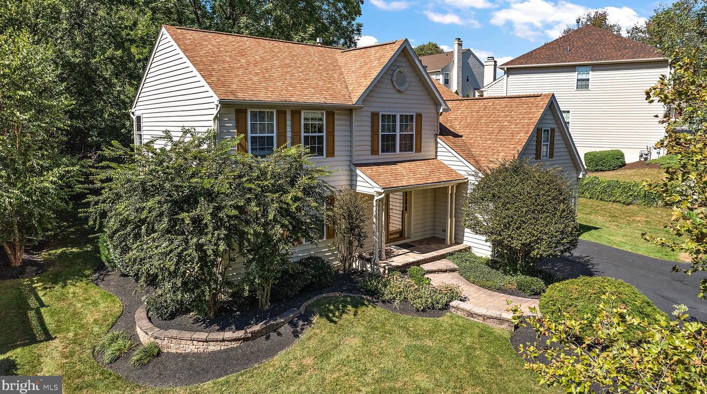 1263 Woodsview Dr, Boothwyn, PA 19060