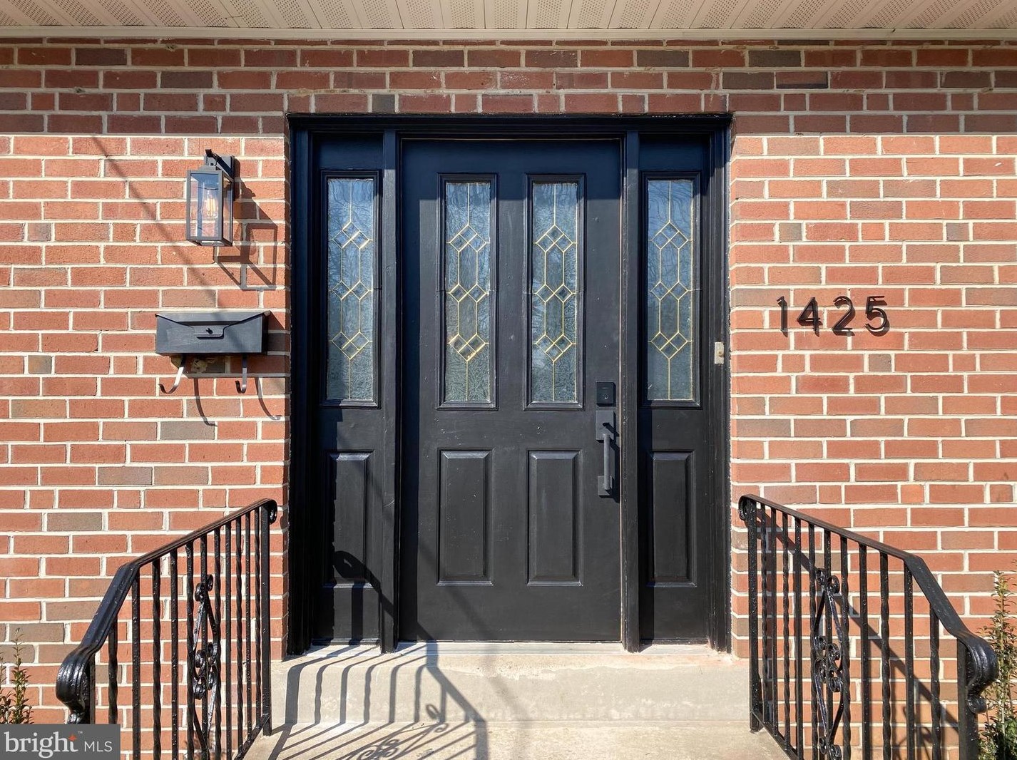1425 Donna Ave, Woodlyn, PA 19094