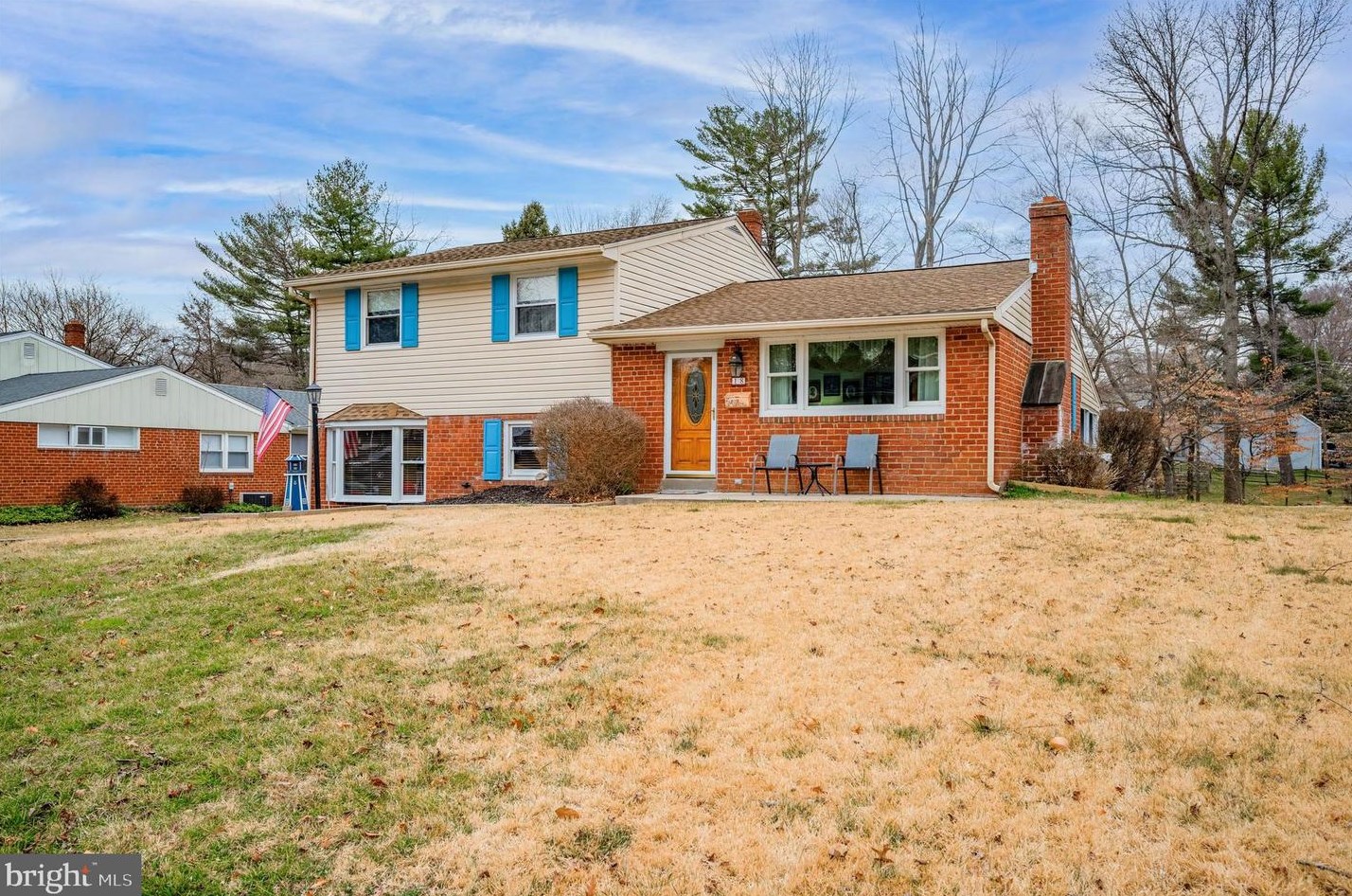 18 Grove Ln, Marple Township, PA 19008