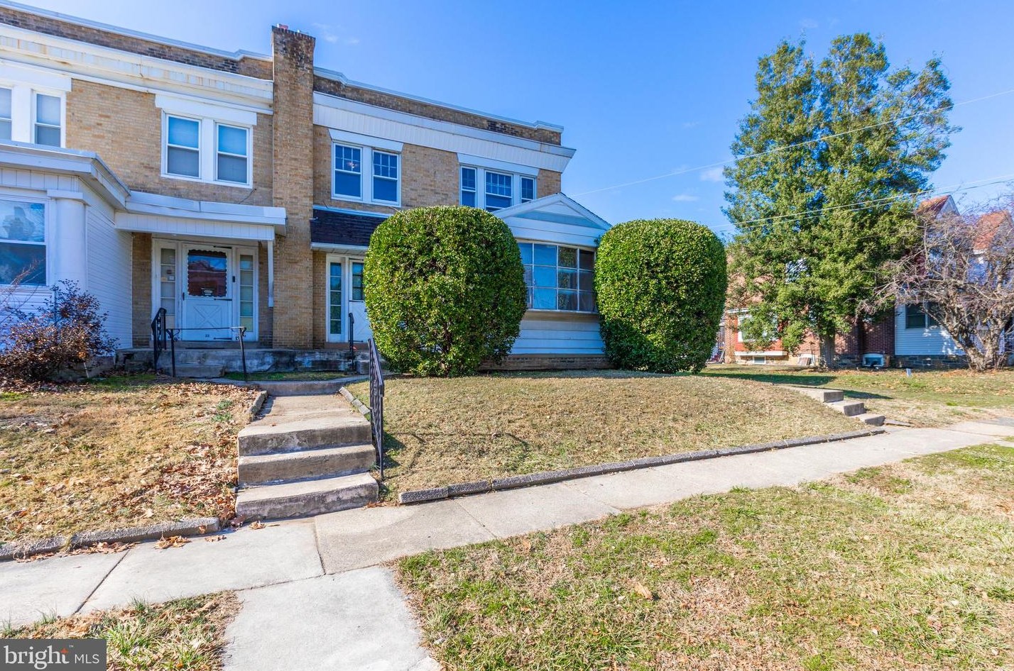 24 E Mowry St, Chester, PA 19013