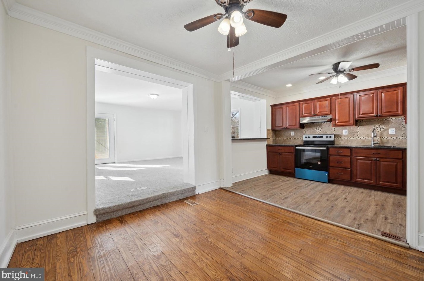 5 Maple St, Boothwyn, PA 19061-4614