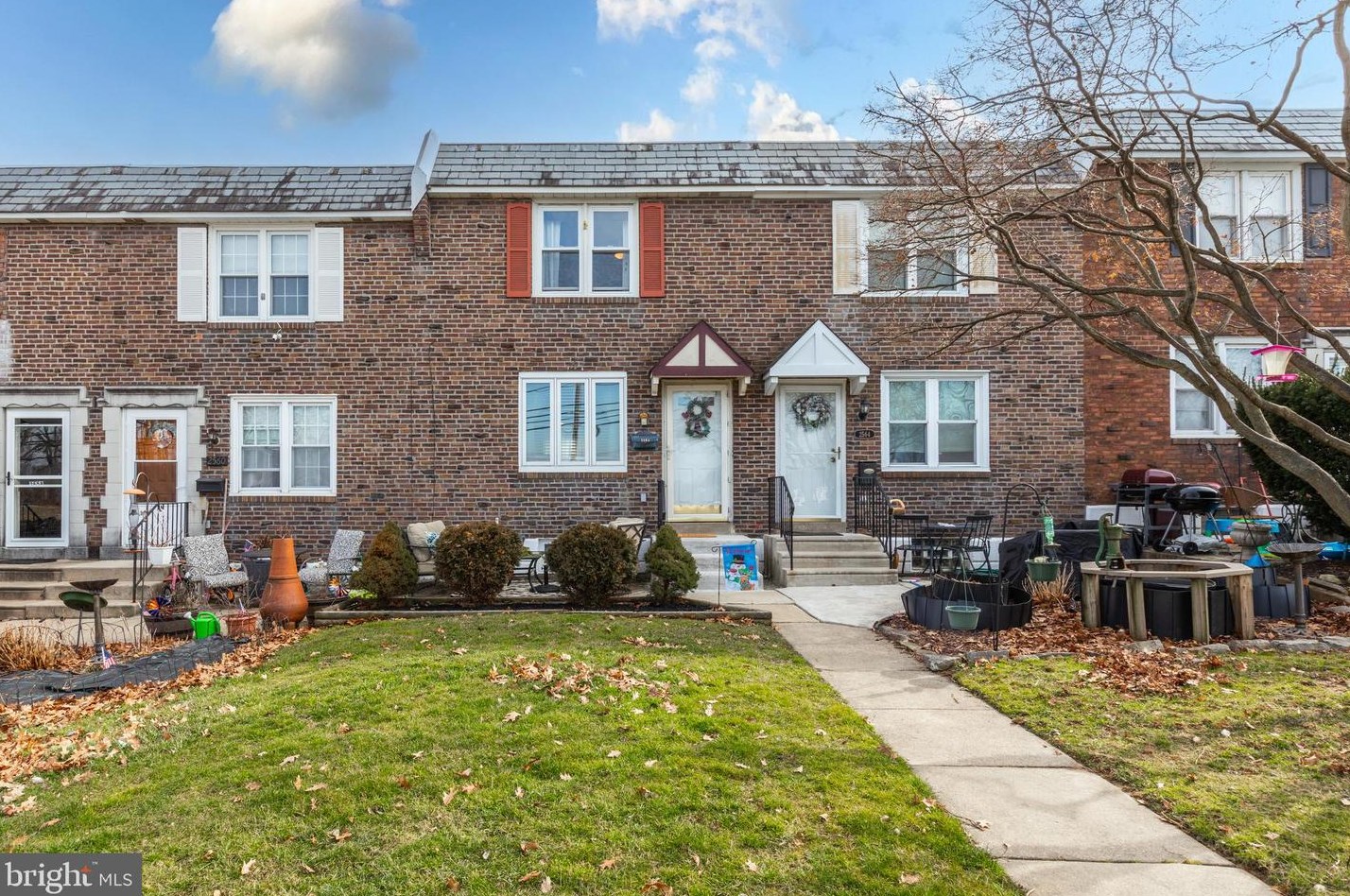2562 Bond Ave, Oakview, PA 19026