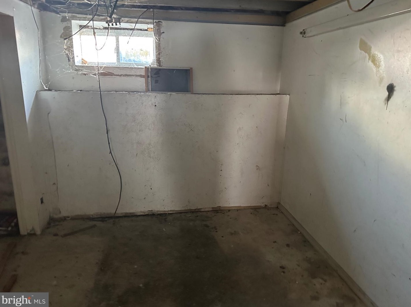 7112 Seaford Rd, Upper Darby PA 19082-5325 exterior