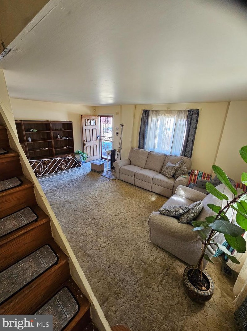 1018 Clifton Ave, Sharon Hill, PA 19079