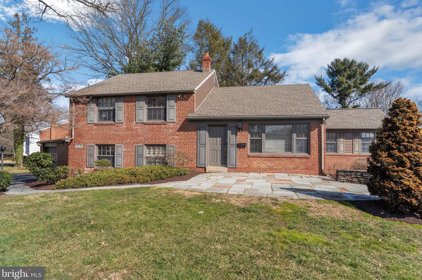 235 Canterbury Dr, Media, PA 19086-6617