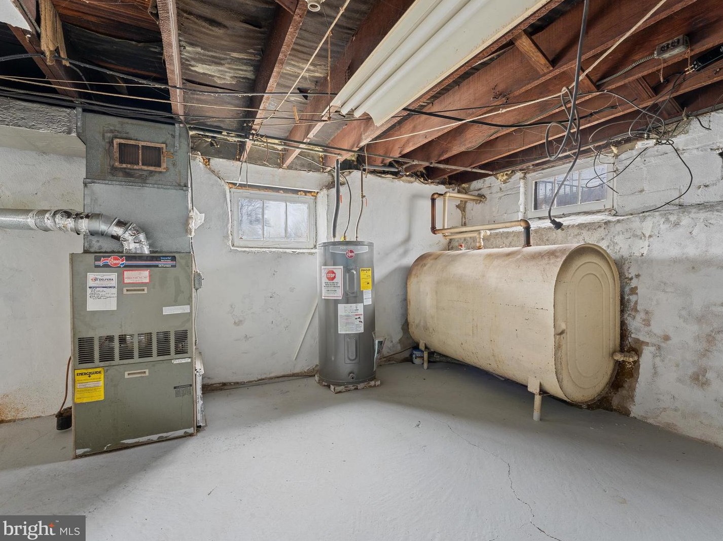 1006 Butler St, Chester PA  19013-3726 exterior