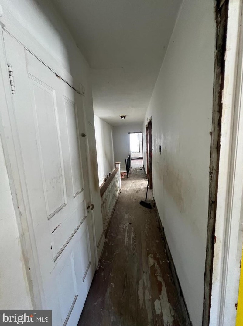 703 Saville Ave, Chester PA  19022-1402 exterior