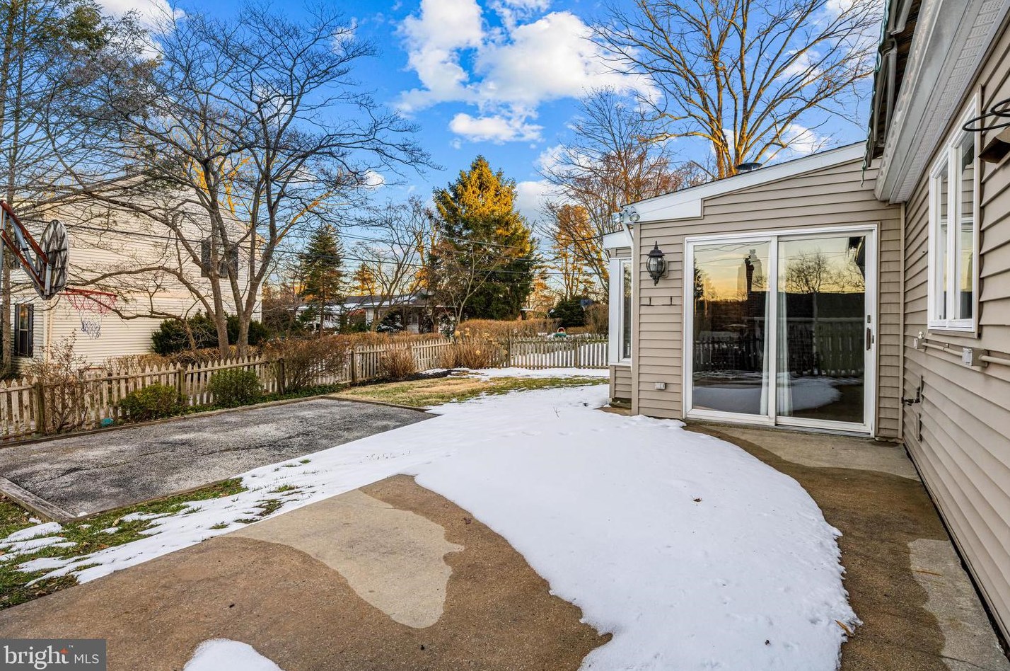 7 Longwood Dr, Wayne PA  19087-2922 exterior