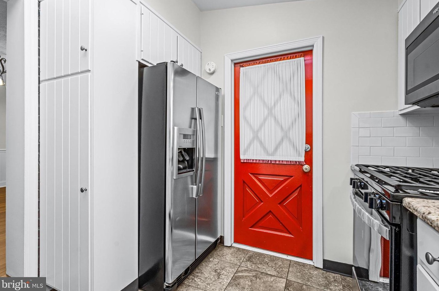 7 Longwood Dr, Wayne PA  19087-2922 exterior