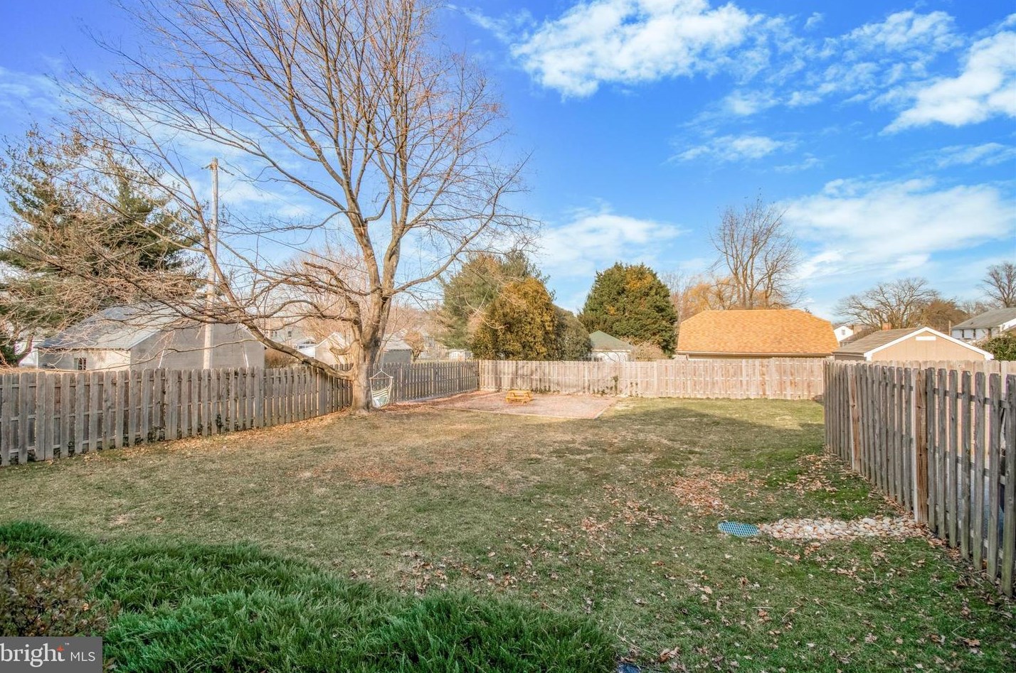 227 Woodland Ave, Media PA 19064-3029 exterior