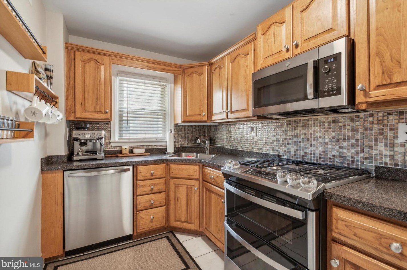 227 Woodland Ave, Media PA 19064-3029 exterior