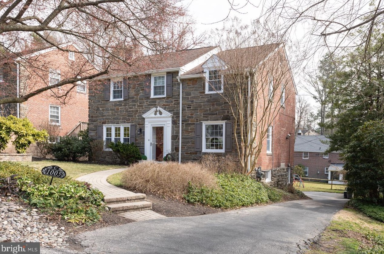 1005 Crest Rd, Penn Wynne, PA 19096