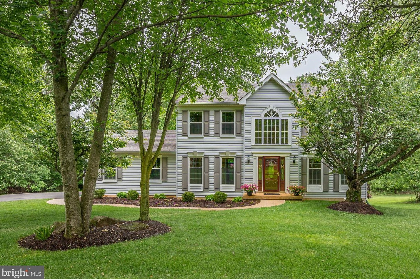 1228 Longmeadow Rd, Boothwyn, PA 19060-1731