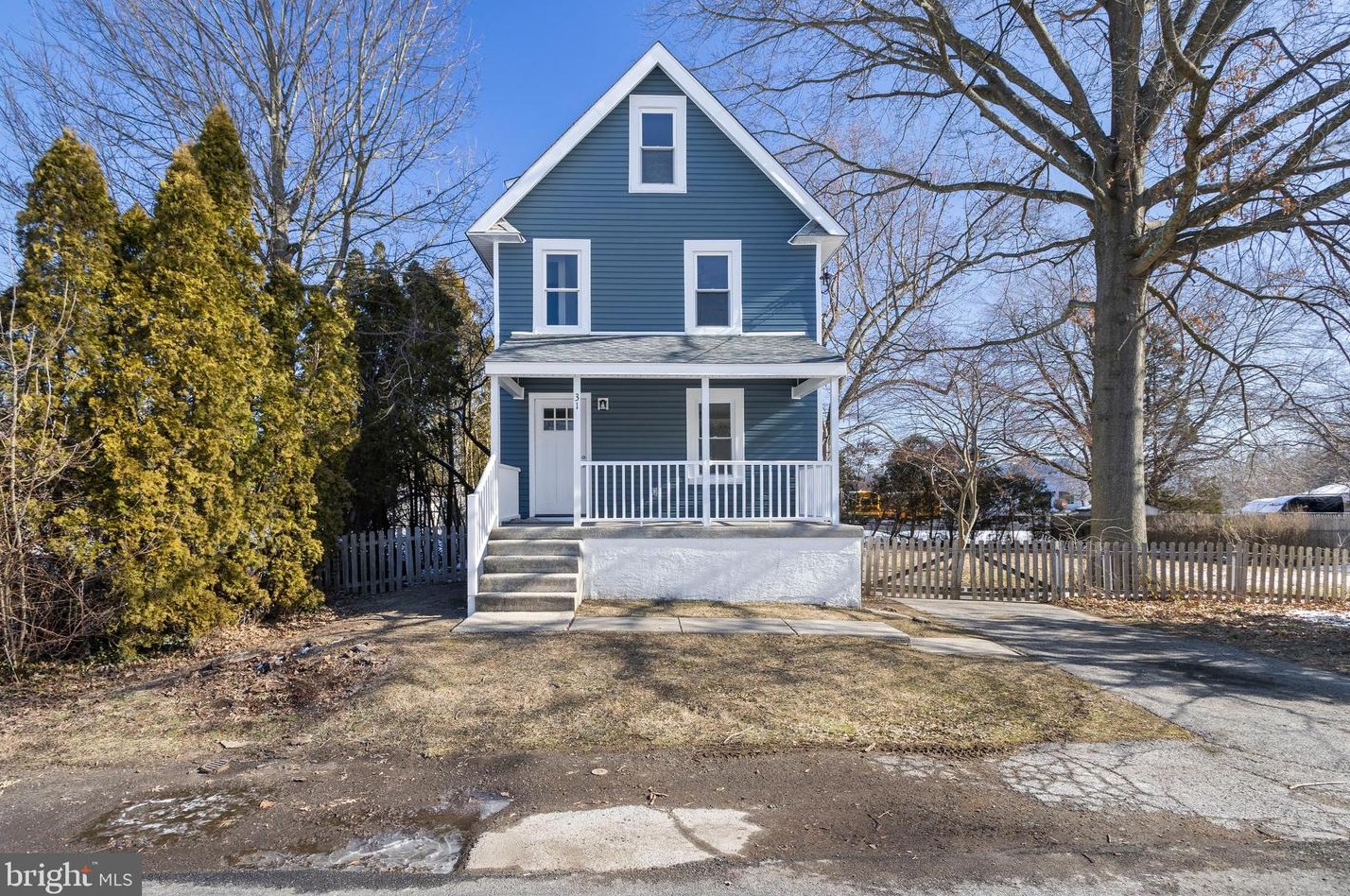 31 Wildwood Ave, Morton, PA 19070
