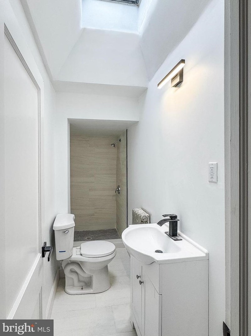 304 Richfield Rd, Upper Darby PA  19082-4109 exterior