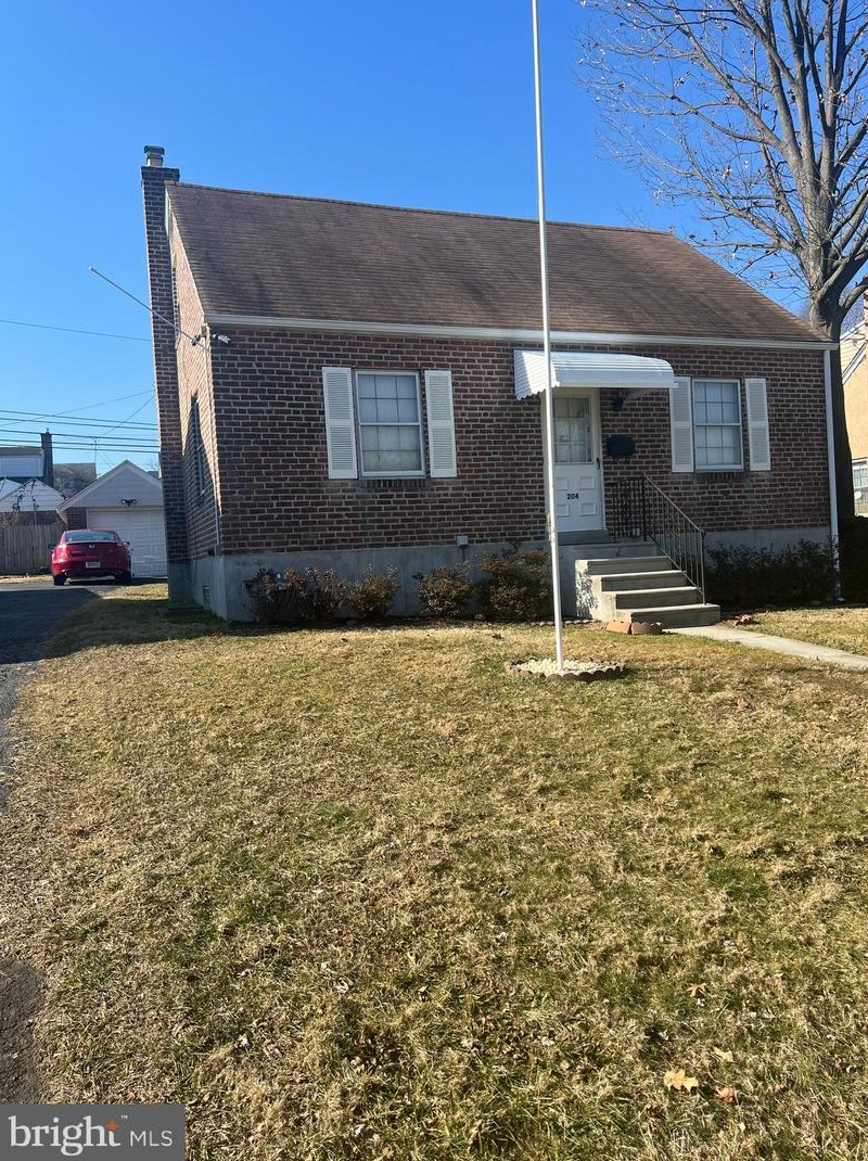 204 Sharon Park Dr, Folcroft, PA 19032