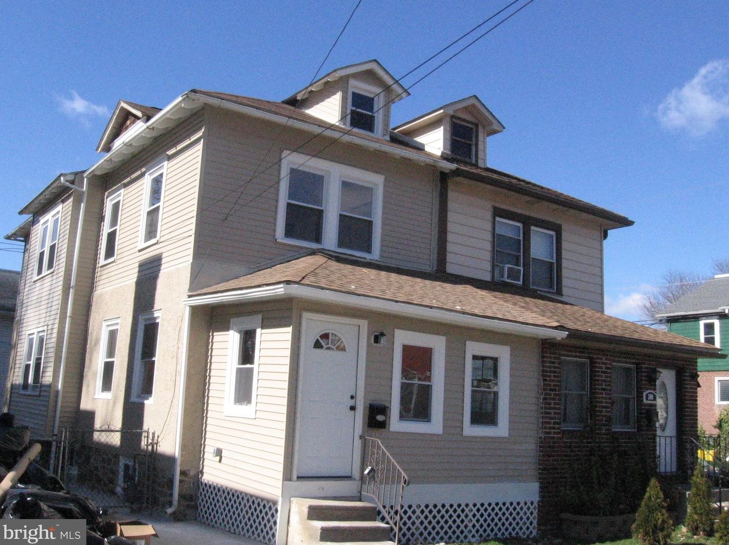 302 Clifton Ave, Sharon Hill, PA 19079