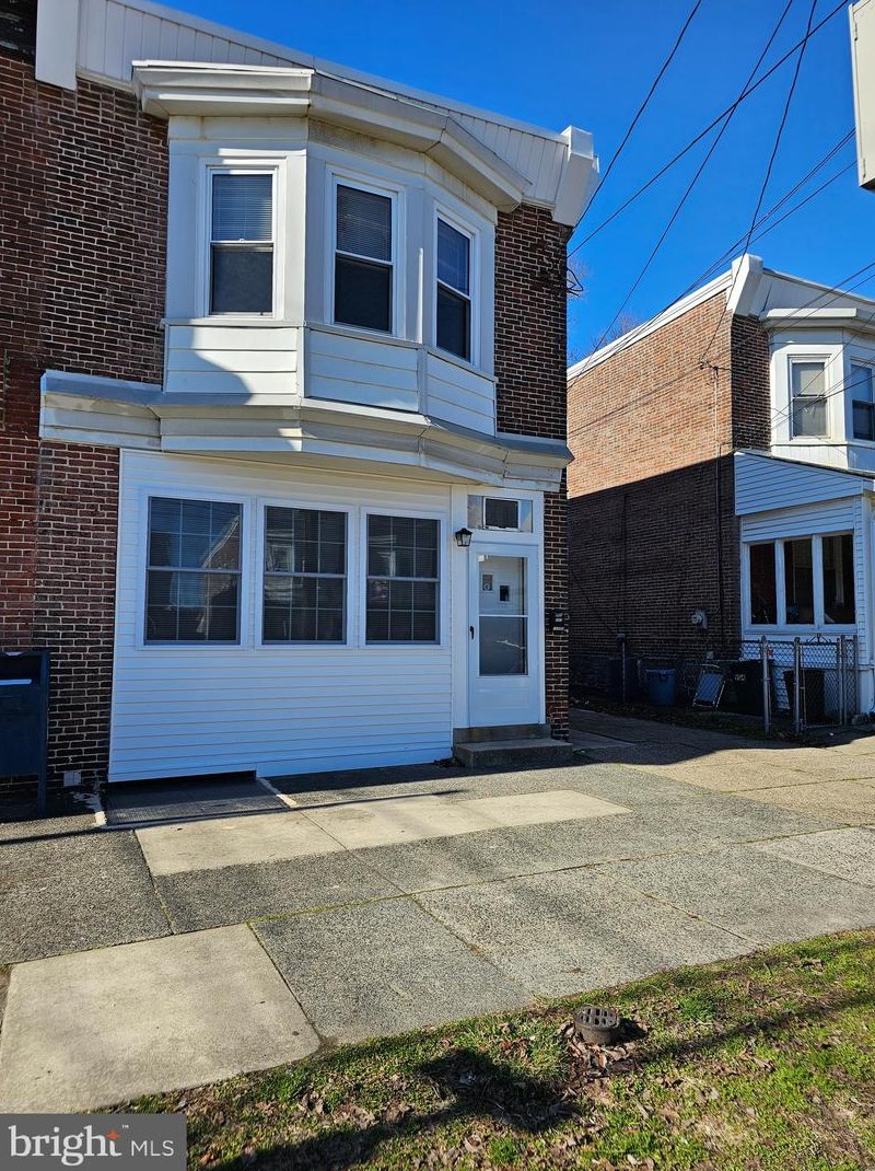 902 Saville Ave, Chester, PA 19022