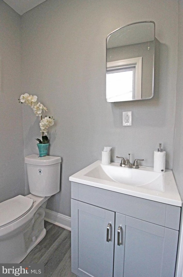 301 Poplar St, Darby PA  19023-2028 exterior