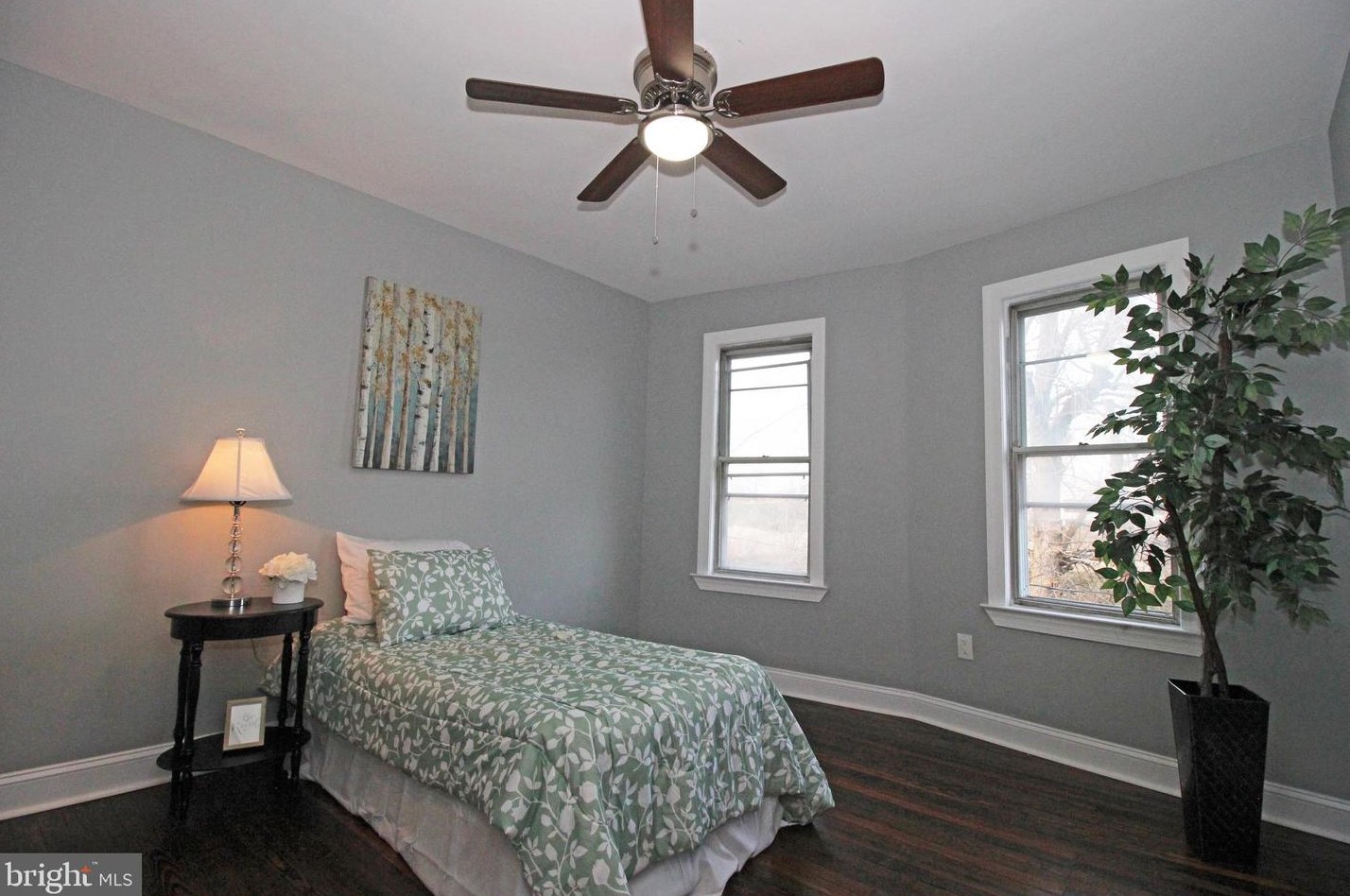 301 Poplar St, Darby PA  19023-2028 exterior