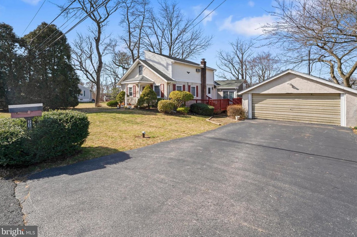 210 4th Ave, Newtown Square, PA 19073