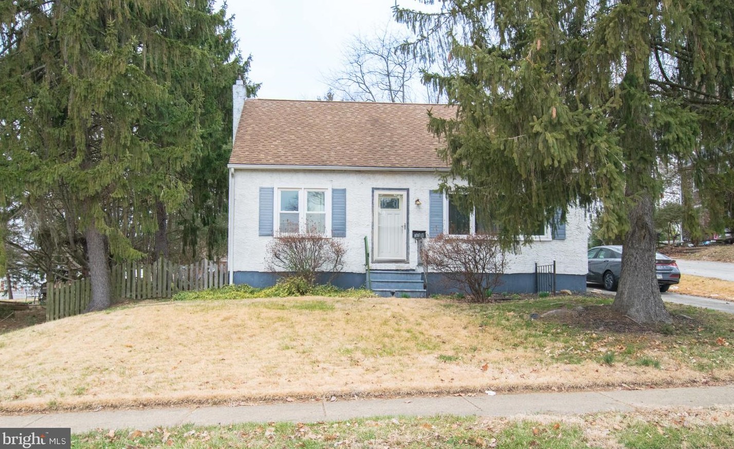 338 Brookhaven Rd, Chester, PA 19015-2312