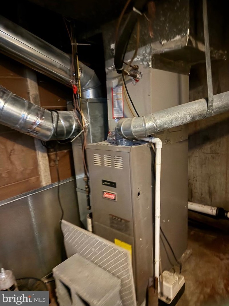 325 Fern St, Darby PA  19023-2614 exterior