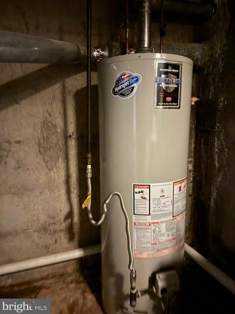 325 Fern St, Darby PA  19023-2614 exterior