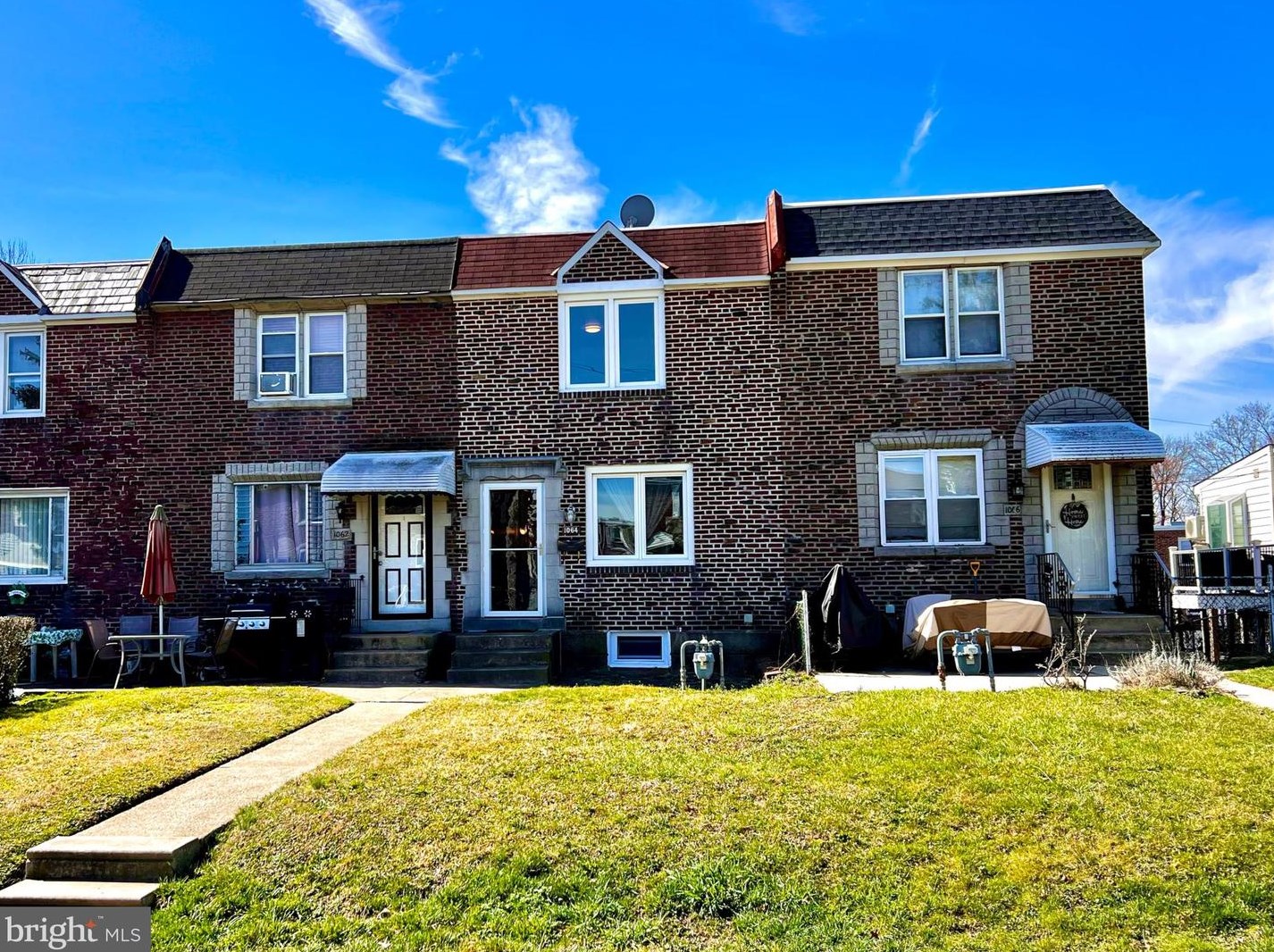 1064 Stratford Rd, Manor, PA 19036