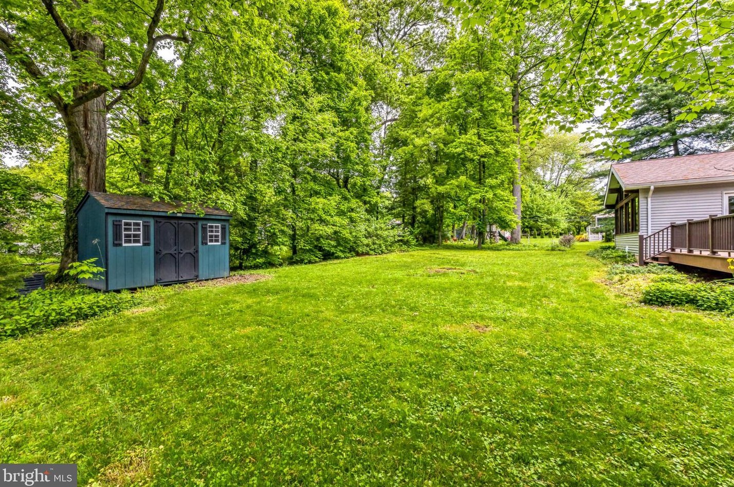 409 Bickmore Dr, Media PA 19086-6806 exterior