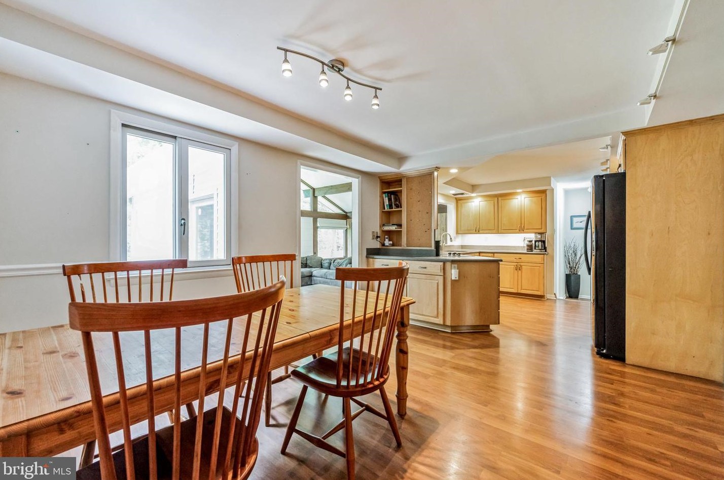 409 Bickmore Dr, Media PA 19086-6806 exterior