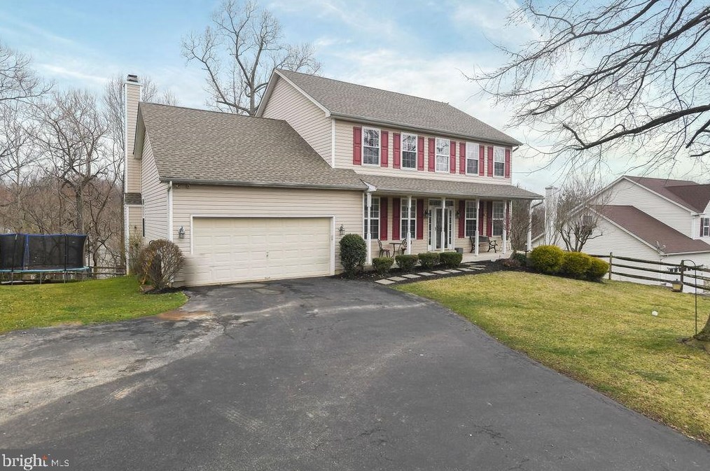 3805 Highland Dr, Boothwyn, PA 19060