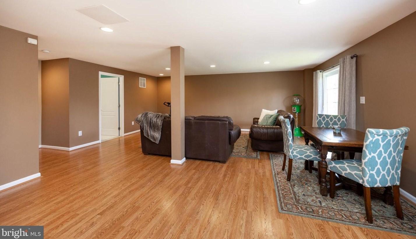 44 Wharton Dr, Glen Mills PA  19342-9522 exterior