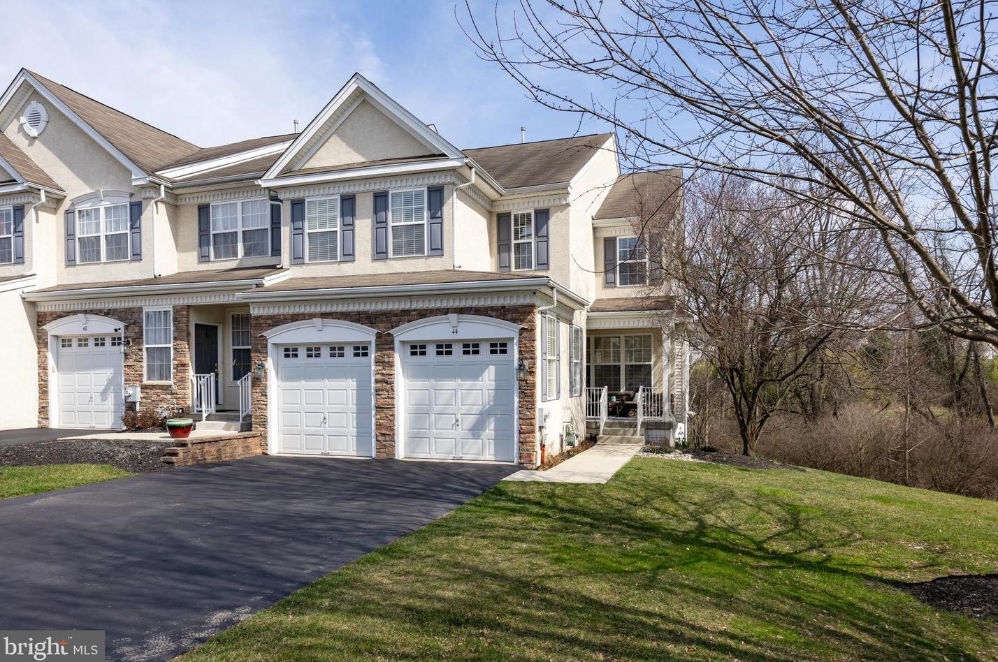 44 Wharton Dr, Glen Mills, PA 19342