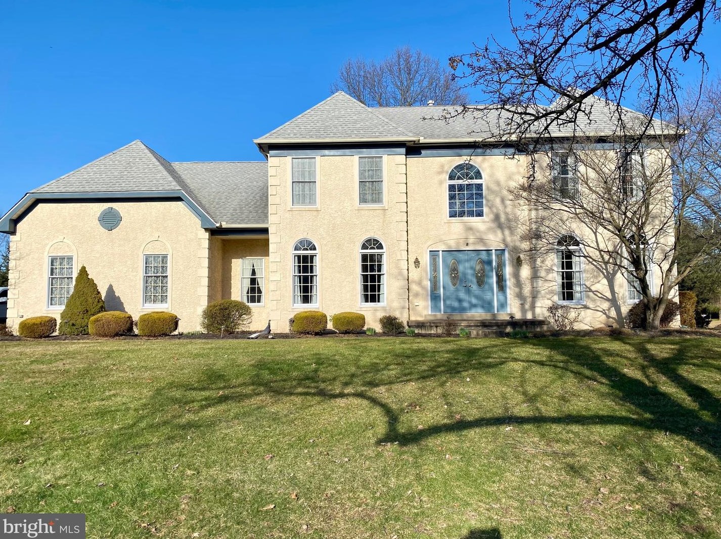 11 Hunter Dr, Thornton, PA 19373-1134