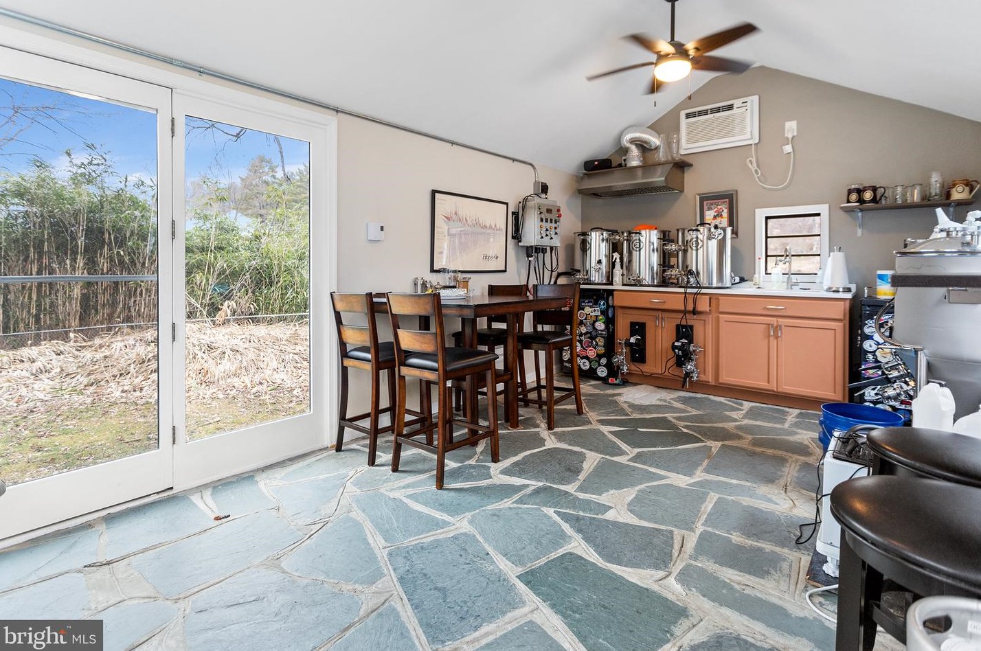 2330 Feathering Ln, Media PA 19063-1908 exterior