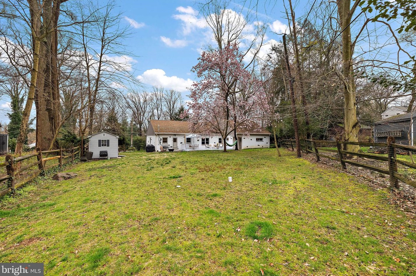 722 Beechwood Rd, Media PA  19063-1706 exterior